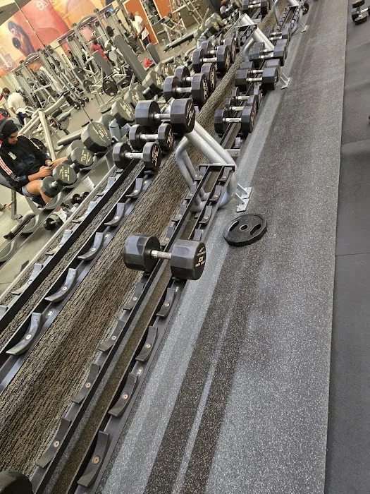 LA Fitness Picture 10