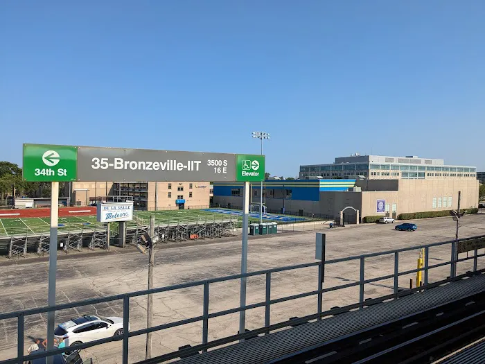 Parmer Activity Center at De La Salle Picture 4