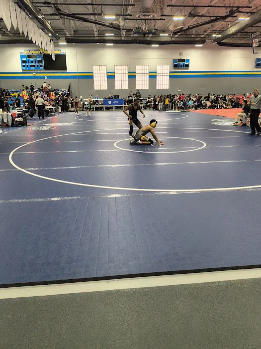 Parmer Activity Center at De La Salle Picture 10