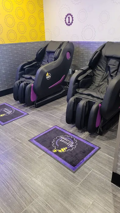 Planet Fitness Picture 9