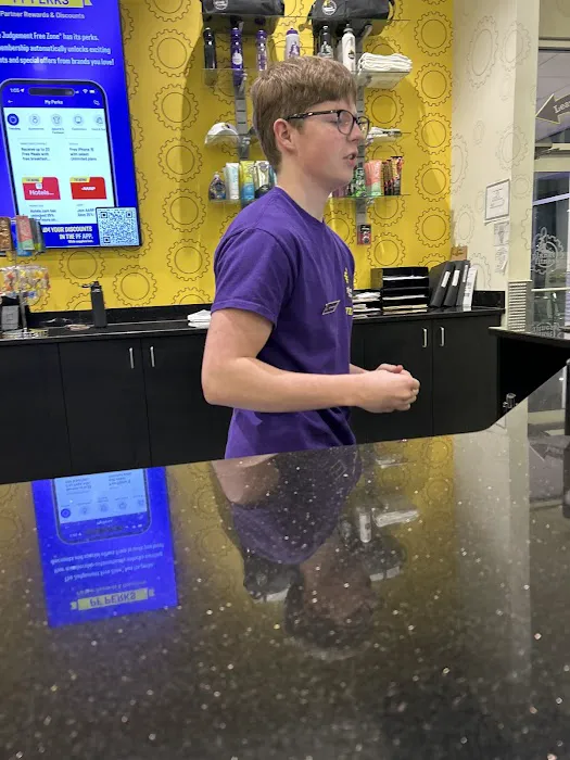 Planet Fitness Picture 8