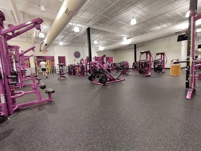 Planet Fitness Picture 1