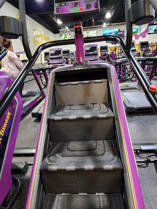 Planet Fitness Picture 5