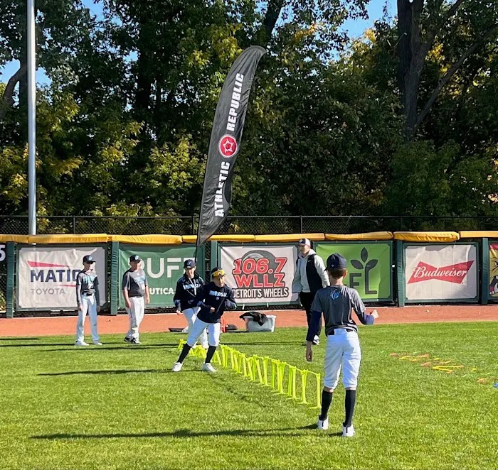 Athletic Republic Shelby Picture 7