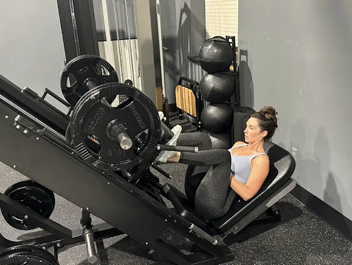 HIIT QUARTERS - Rochester Picture 3