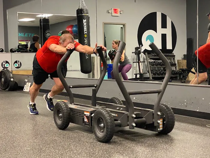 HIIT QUARTERS - Rochester Picture 9