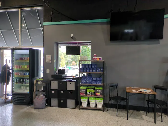 HIIT QUARTERS - Rochester Picture 10