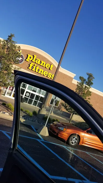 Planet Fitness Picture 4