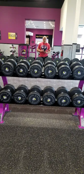 Planet Fitness Picture 7