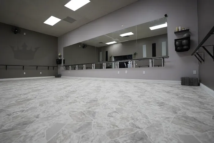 Five Crown Fitness Picture 4