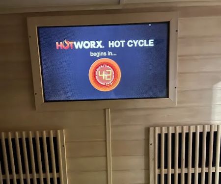 HOTWORX - Macomb Township