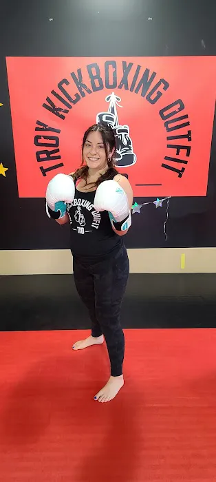 Troy Kickboxing Outfit Picture 6