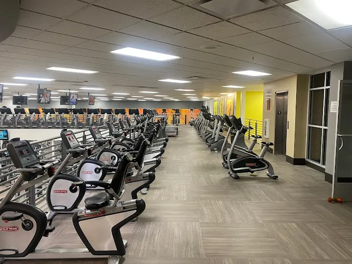 LA Fitness Picture 2