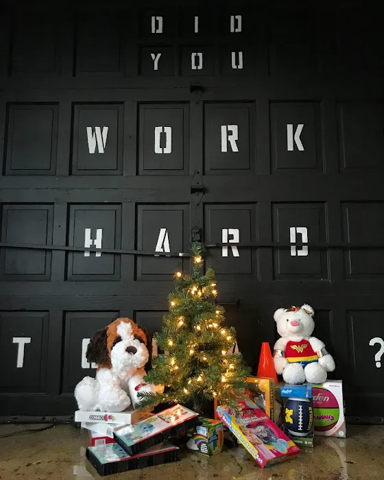 Motor City Barbell Club Picture 9