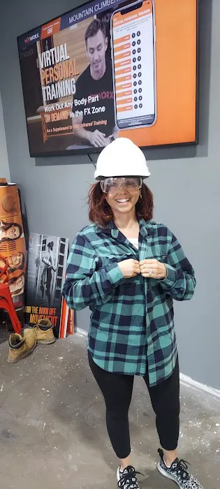 HOTWORX - Clawson, MI - Downtown Picture 6