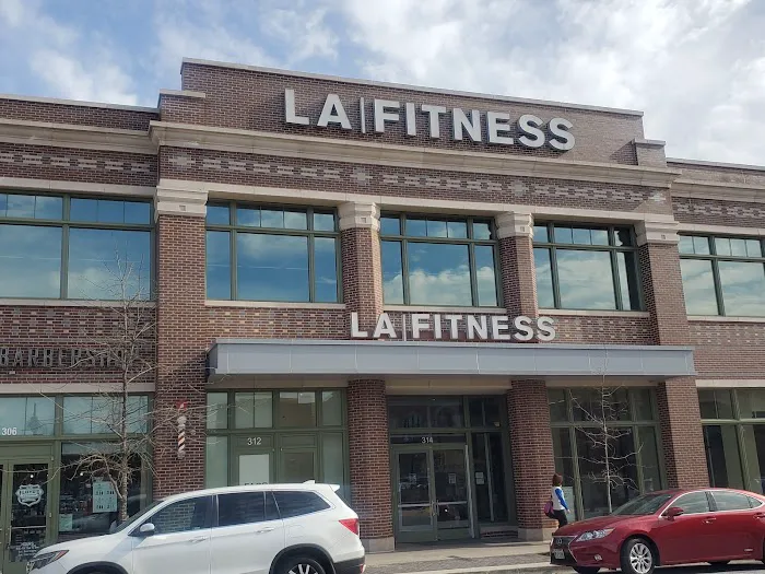 LA Fitness Picture 3