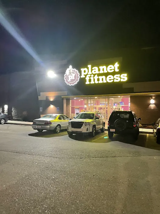 Planet Fitness Picture 9
