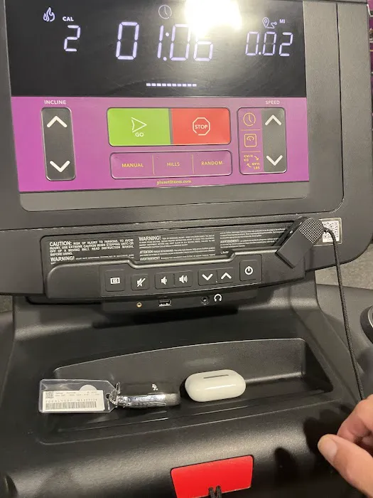 Planet Fitness Picture 8