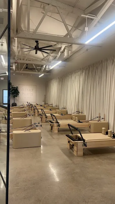 CLEARLY Reformer Pilates Picture 2