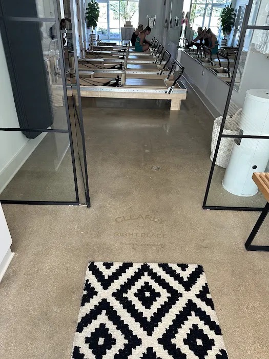 CLEARLY Reformer Pilates Picture 7