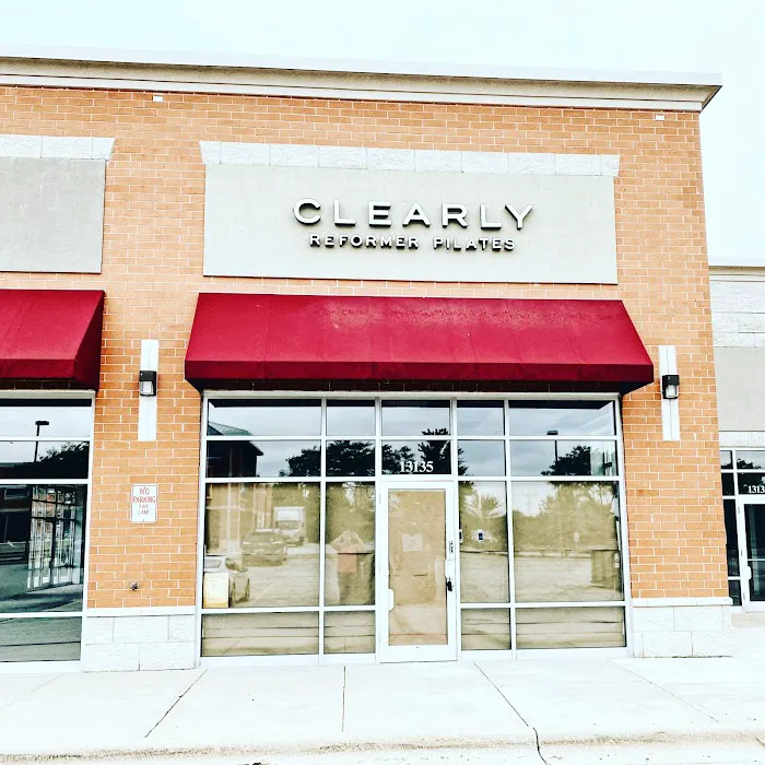 CLEARLY Reformer Pilates Picture 6