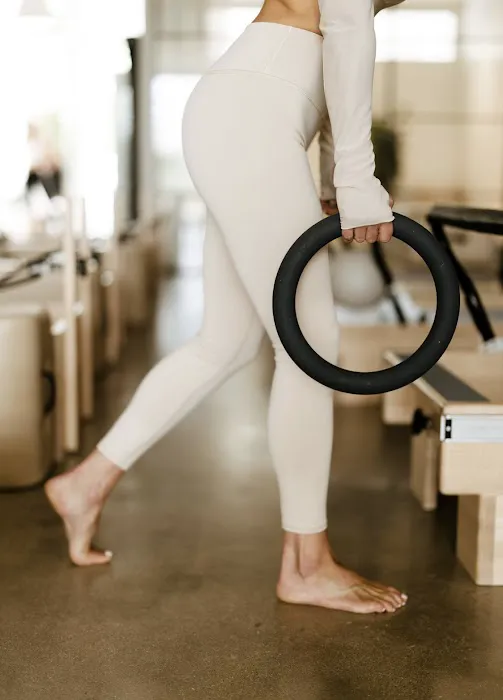 CLEARLY Reformer Pilates Picture 4