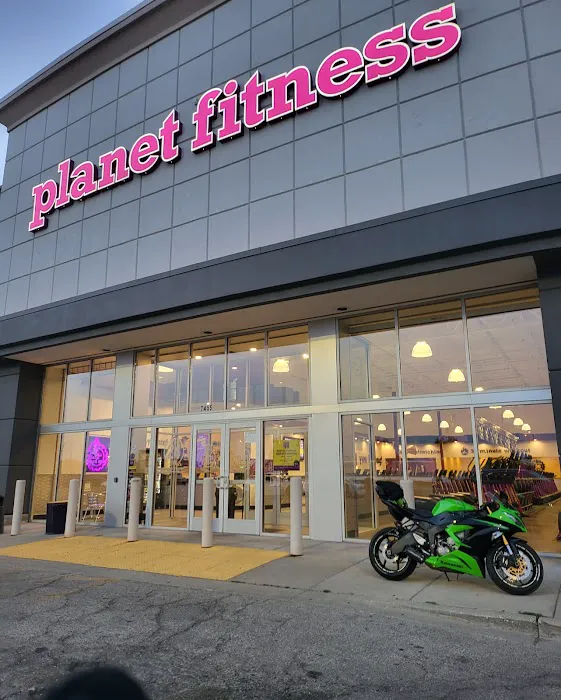 Planet Fitness Picture 7