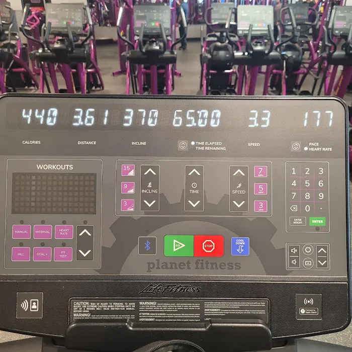 Planet Fitness Picture 5