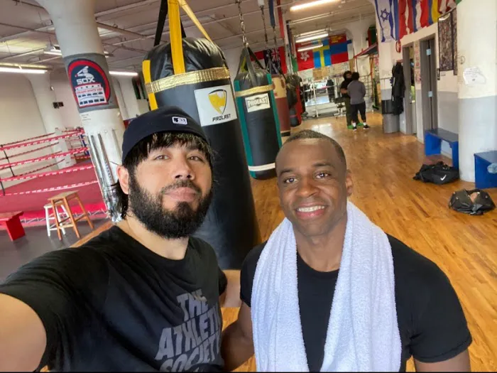 Sam Colonna Boxing Picture 9