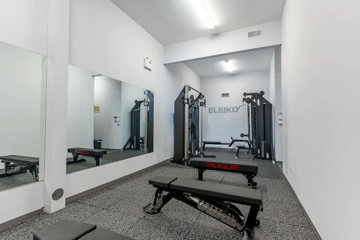 5W Strength Club Picture 1