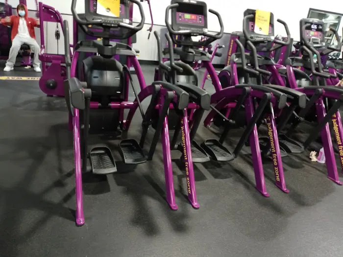 Planet Fitness Picture 1