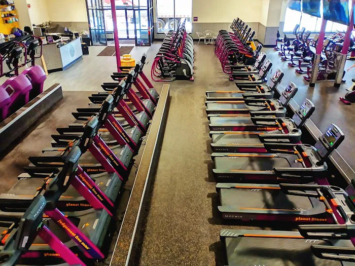 Planet Fitness Picture 1
