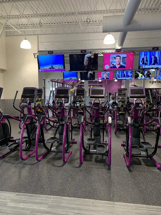 Planet Fitness Picture 7