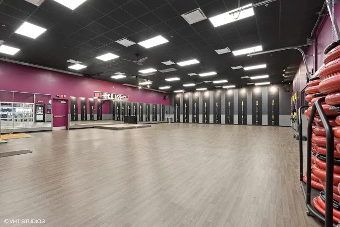 Crunch Fitness - Normal Picture 8