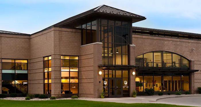 Four Seasons Health Club Picture 7