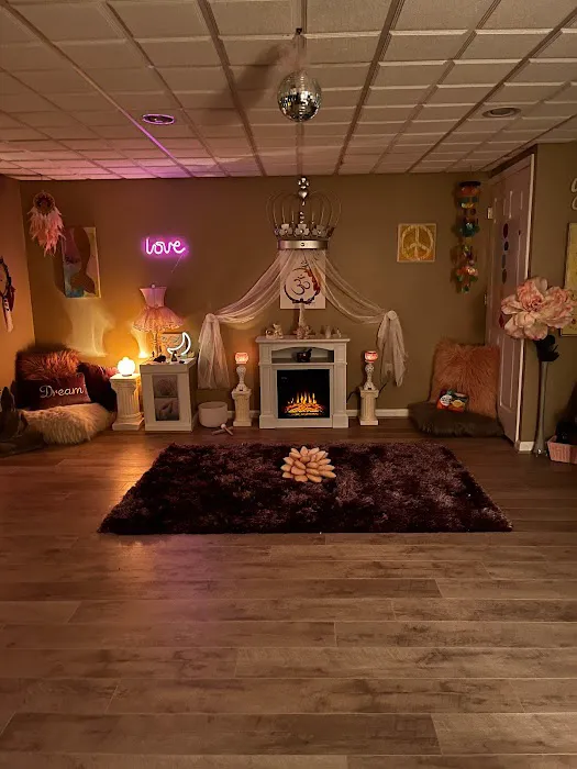 Manifestation Yoga Coach Picture 8