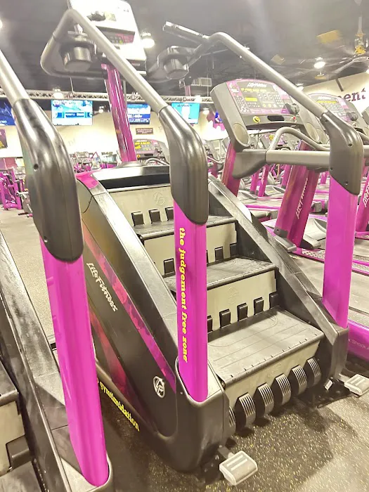 Planet Fitness Picture 4