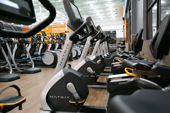 The Edge Fitness Clubs Picture 2