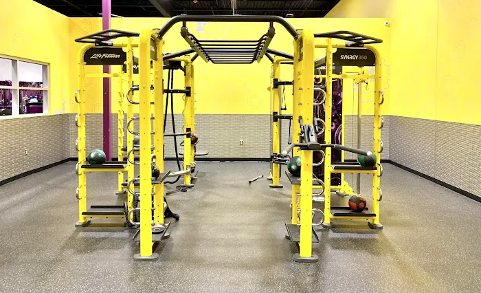 Planet Fitness Picture 8