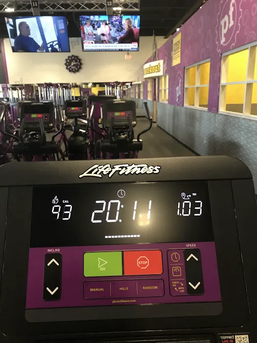 Planet Fitness Picture 6