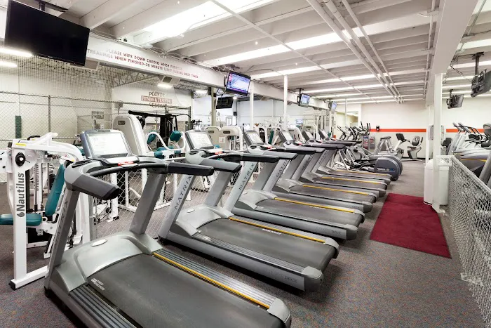 Pointe Fitness & Training Center Picture 1