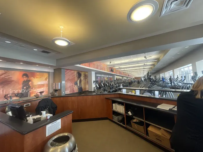 LA Fitness Picture 1