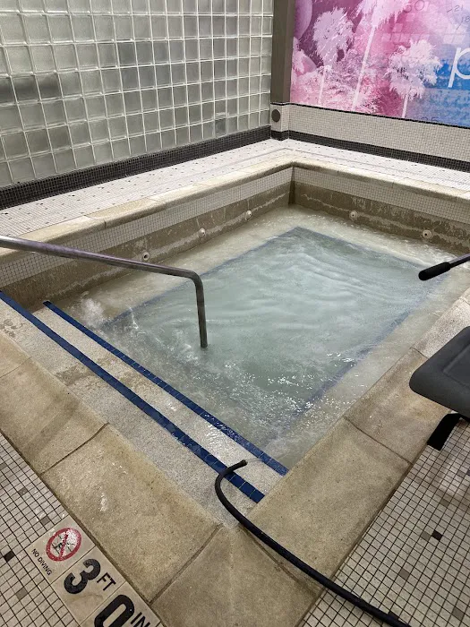 LA Fitness Picture 8