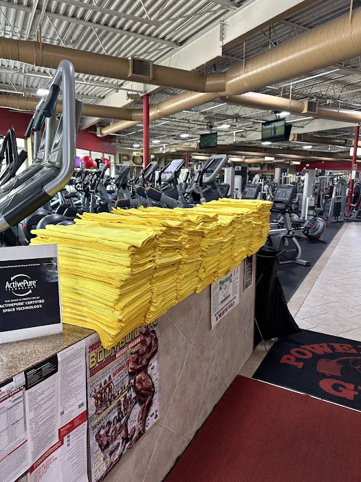 Powerhouse Gym Madison Heights Picture 3