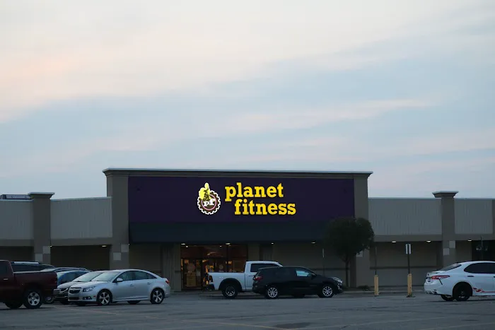 Planet Fitness Picture 2