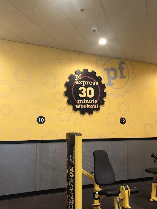 Planet Fitness Picture 8