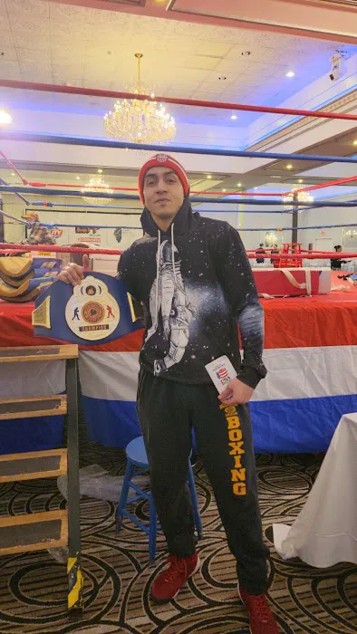 I Noah Training In Countryside Picture 6