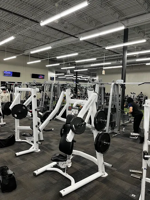 LA Fitness Picture 5