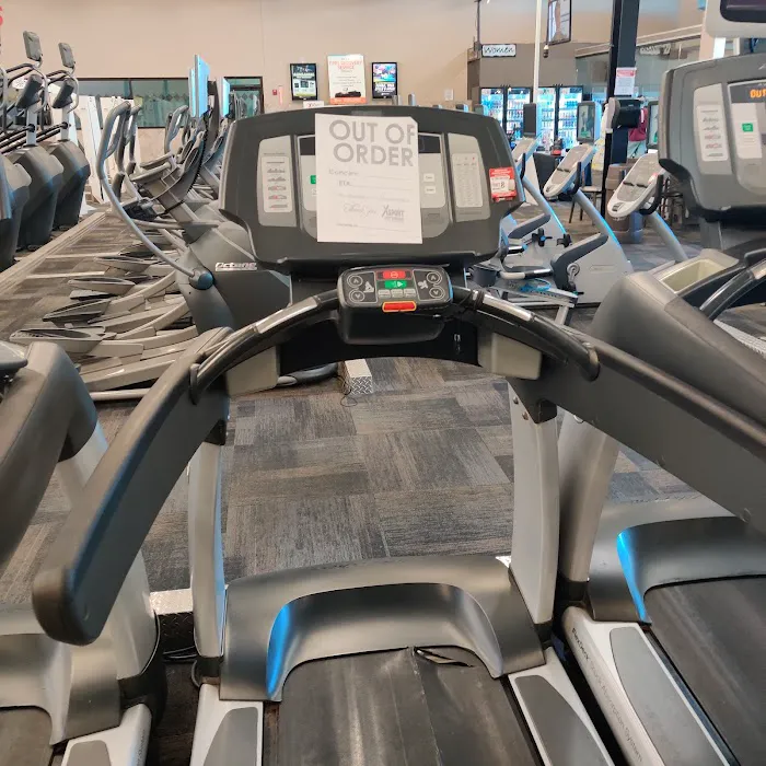 LA Fitness Picture 7