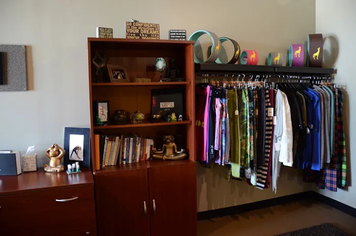 Simply Yoga Picture 10